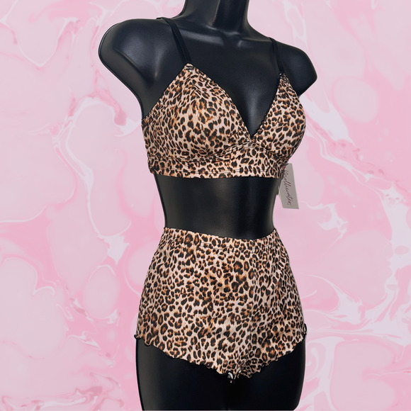 Molliwater Other - New Medium Leopard Luxe Set 2 Piece Cami Pajama Set Shorts‎ Bra Top PJ Lounge